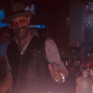 Meet your Posher, Jason